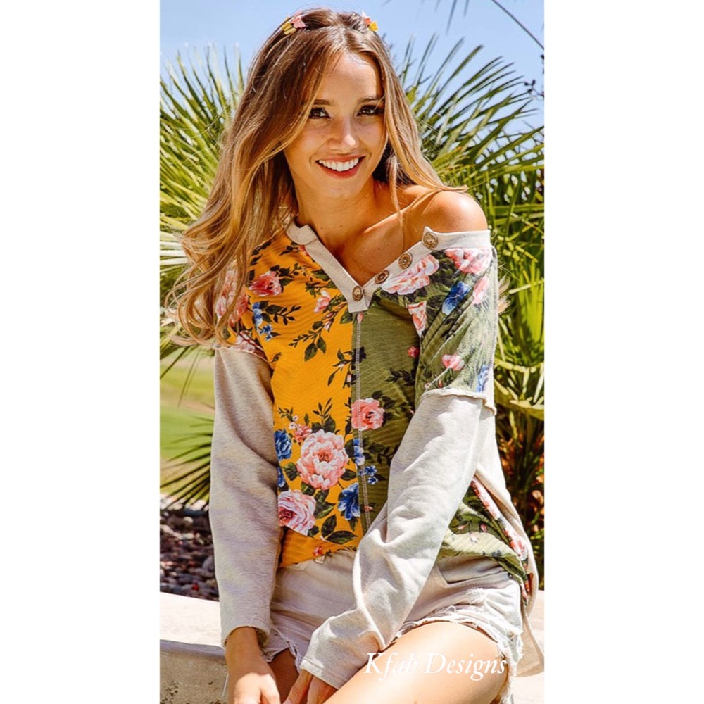 ❤️LAST ONE! V Neck Floral Soft Color Block Henley Top! - Picture 8 of 15